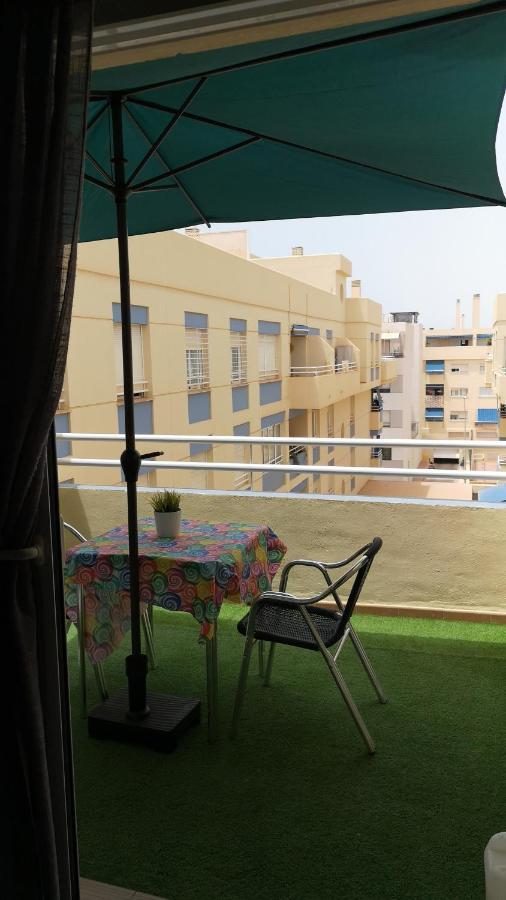 Apartamento 60 m2 en la playa Torre de Benagalbon Exterior foto