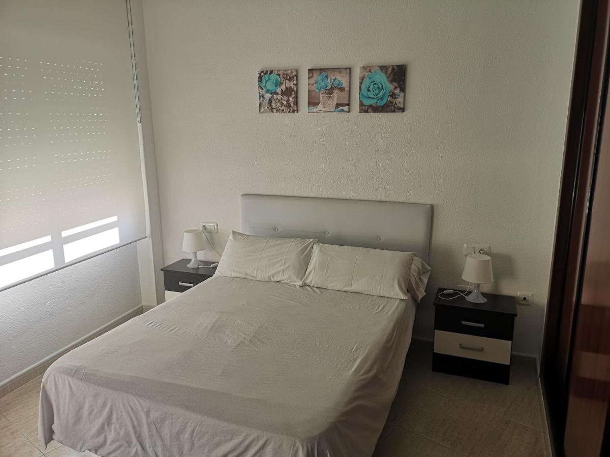 Apartamento 60 m2 en la playa Torre de Benagalbon Exterior foto